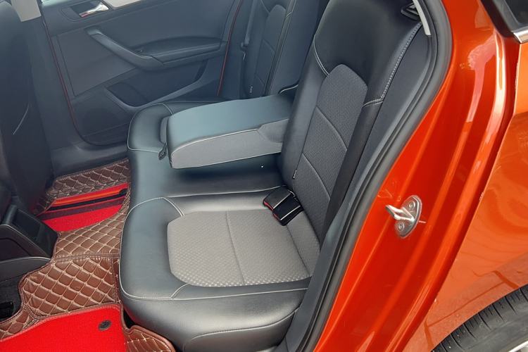 Used Volkswagen Santana 2015 Haval H6 1.6L Automatic Comfort Model
