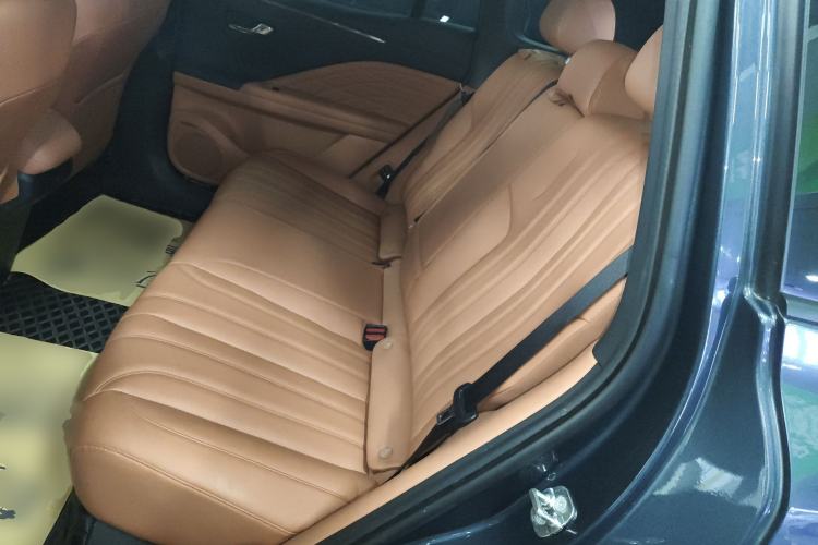 Used AION V 2024 Aion Tyrannosaurus 650 Smart Luxury Edition Left Rear Seat