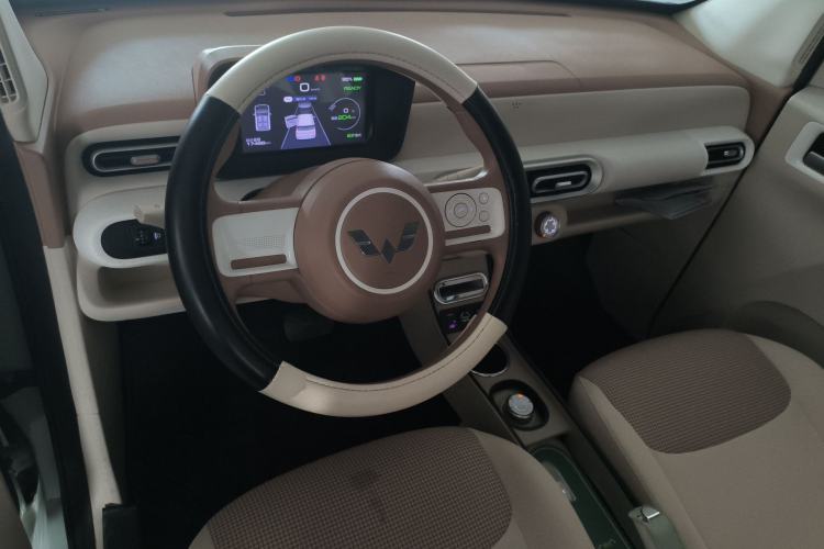 Used Wuling Hongguang MINIEV 2024 3rd Generation 215km Youth Edition Center Console