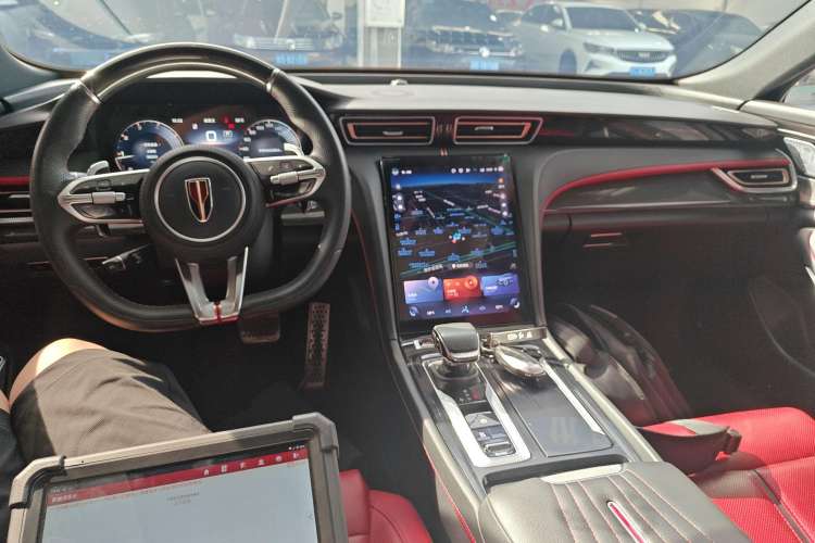 Used Hongqi H6 2023 2.0T ZhiShang Version Center Console