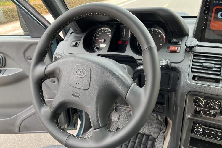 Used Leopaard 6481 2009 2.2L Manual Two-Wheel Drive