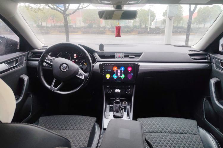 Used Skoda Superb 2016 TSI330 DSG Innovation Edition