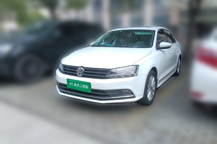 Used Volkswagen Sagitar 2015 230TSI Automatic Comfort Version