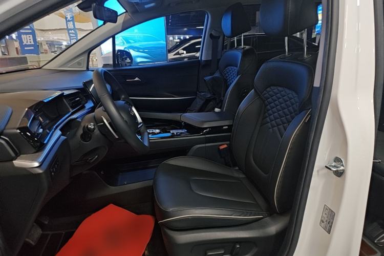 Used Hyundai Custo 2021 380TGDi Smart Love Flagship Edition TOP Premium Left Front Seat