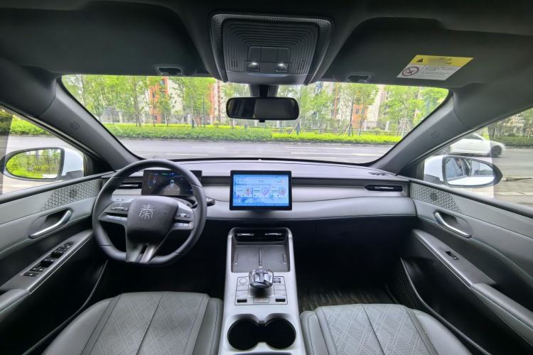 Used BYD Qin PLUS 2025 DM-i Smart Drive 55KM Leading Model
