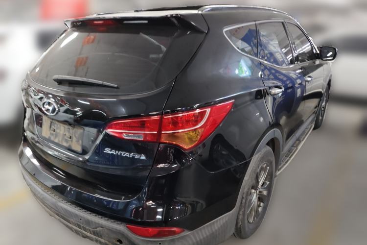 Used Hyundai Santa Fe 2013 2.4L Automatic Two-Wheel Drive Smart Version Rear Right 45 Deg