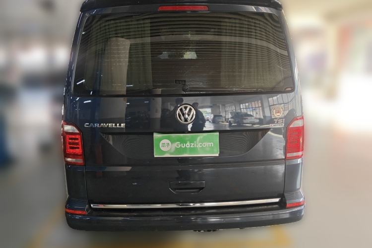 Used Volkswagen Caravelle 2017 2.0 TSI 4x4 Luxury Edition 7-Seater
