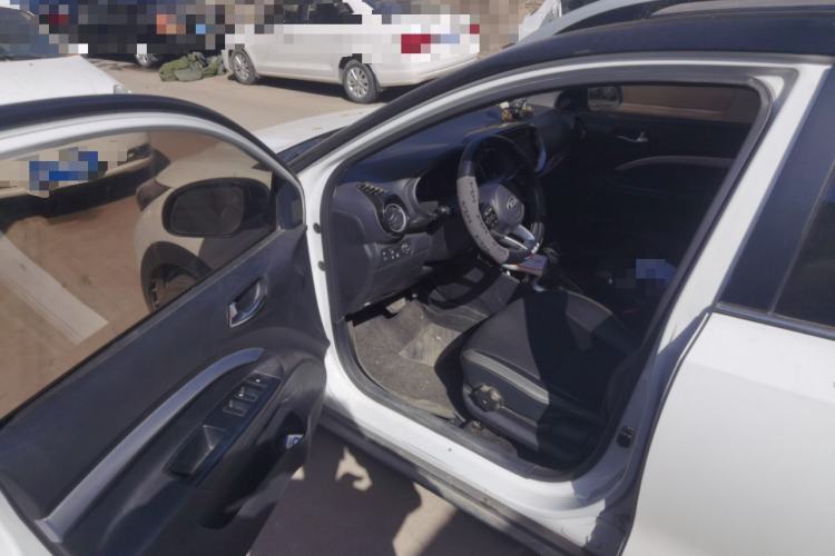 Used Kia kx1 Stonic 2019 1.4L Automatic Fun Edition China VI Driver Seat