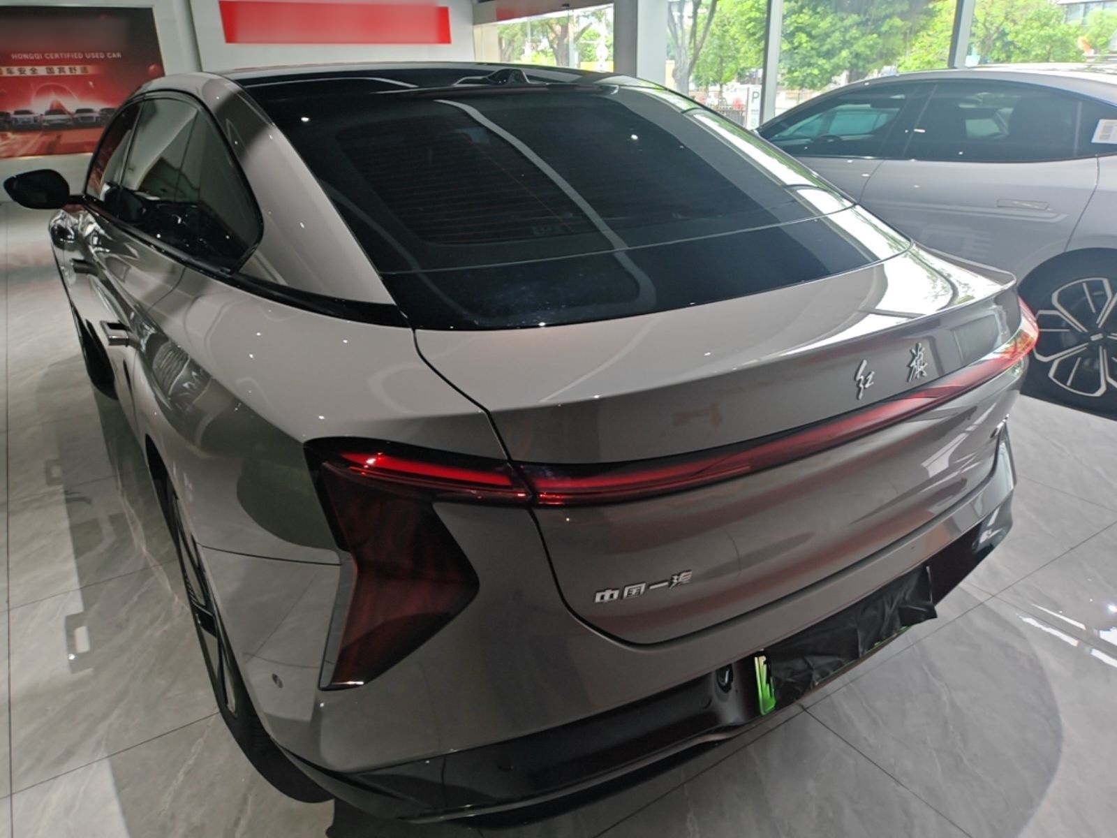 Hongqi EH7 2025 640 All-Wheel Drive Smart Selection Edition — снимка 5