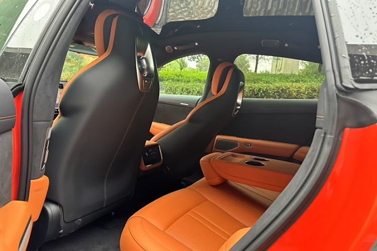 Used Xiaomi Auto YU7 2025 Ultra-Long Range High-Performance All-Wheel-Drive Max Edition