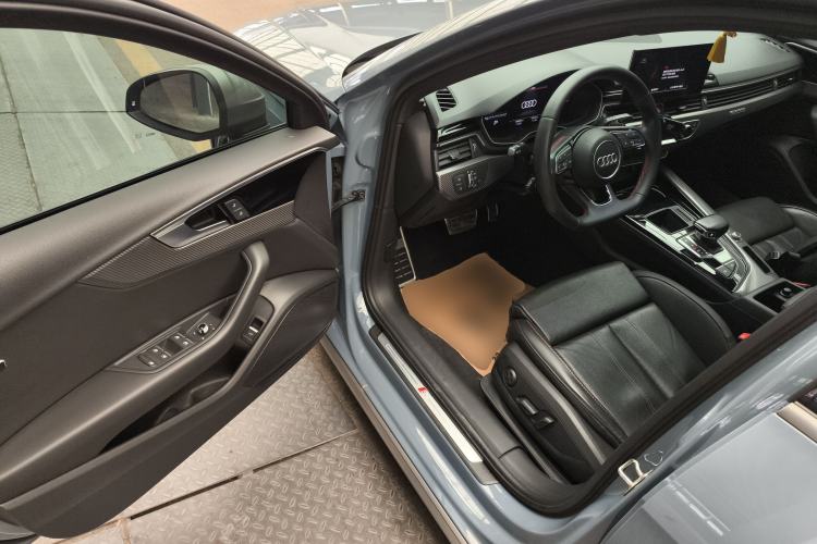 Used Audi A4L 2022 40 TFSI quattro RS Performance Package
