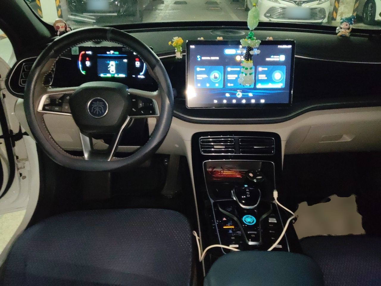 BYD Qin PLUS 2024 HONOR Edition DM-i 120KM Beyond Model — снимка 9
