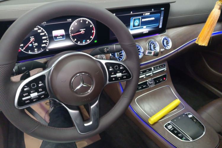 Used Mercedes-Benz E-Class 2019 E 200 L
