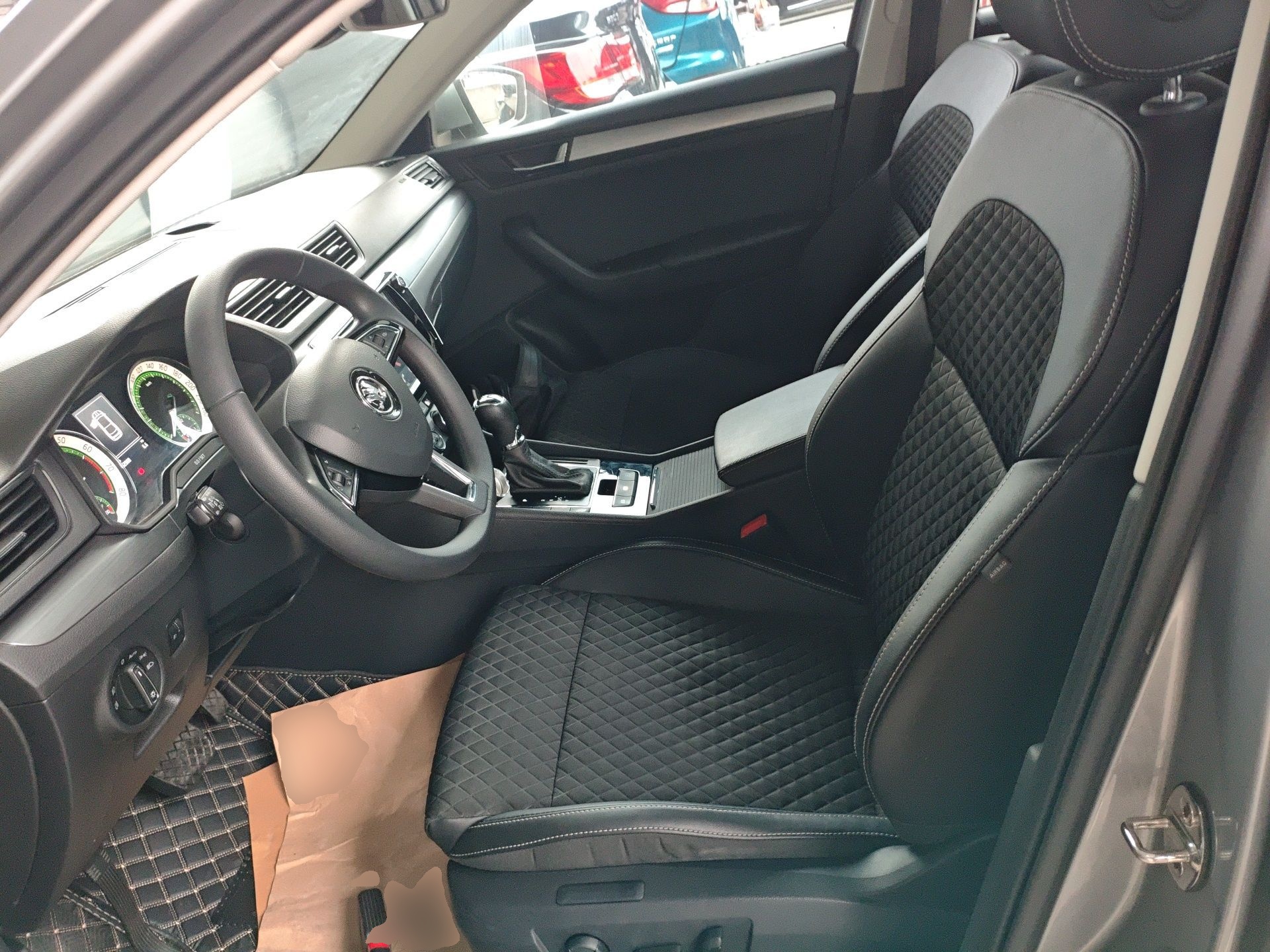 Interior delantero