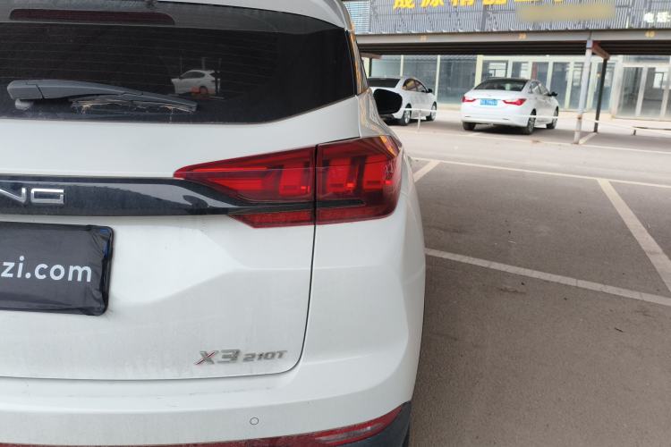 Used BAIC Beijing X3 2021 1.5T Manual Glory Edition
