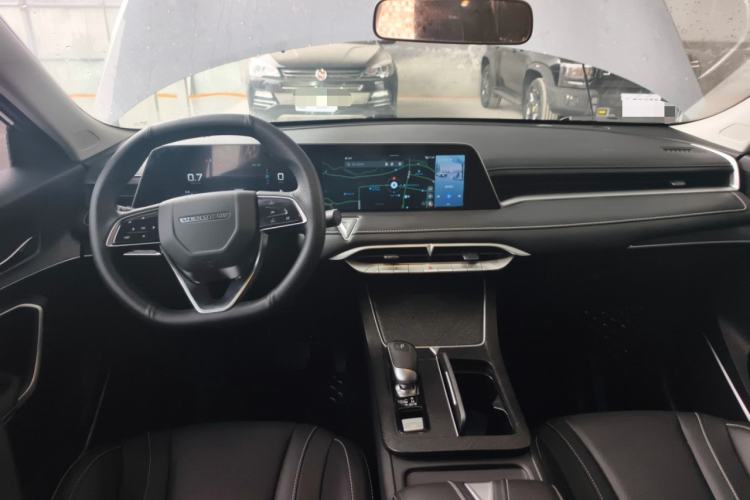 Used Venucia V 2021 260T Idol Edition