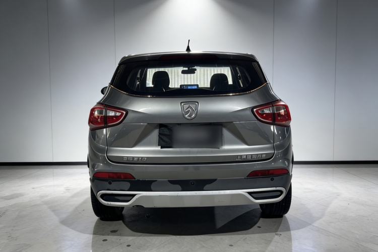 Used Baojun 510 2017 1.5L manual Comfort trim Exterior 4