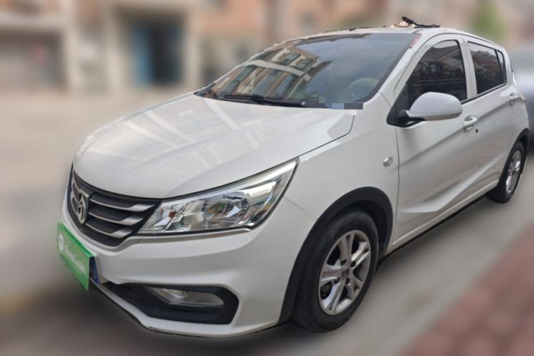 Used Baojun 310 2016 1.2L manual Comfort trim level