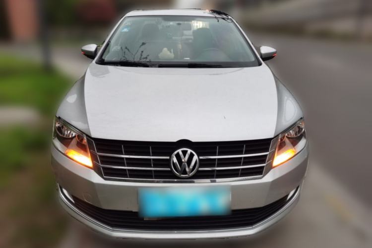 Used Volkswagen Lavida 2013 Restyled Classic 1.6L Automatic Comfort Edition Front