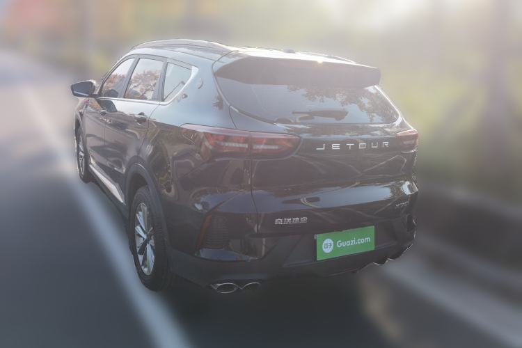 Used JETOUR X70 PRO 2024 1.5T DCT Peanut Edition 5 Seats
