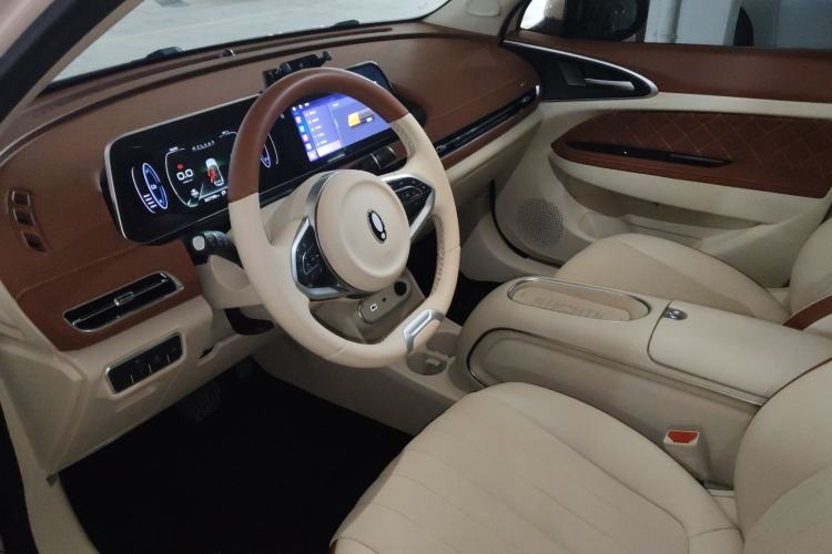 Used ORA Good Cat 2023 401 km Standard Range Luxury Version Lithium Iron Phosphate Left Front Seat