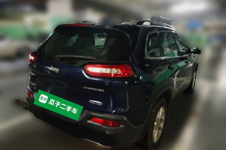 Used Jeep Cherokee 2016 2.4L Professional Smart Version