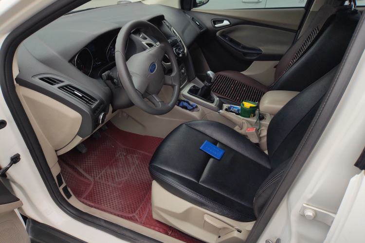 Used Ford Focus 2012 Sedan 1.6L Manual Comfort Model