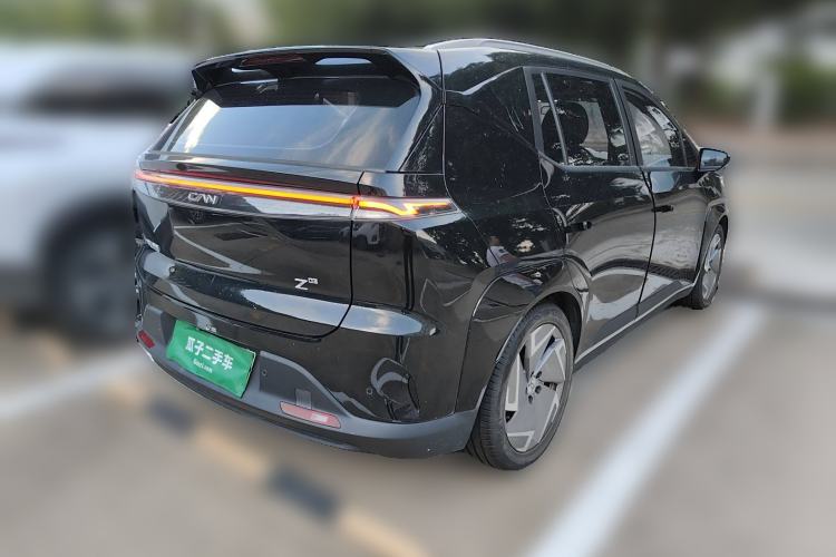 Used Hycan Z03 2022 510 km Range Trendy Cool Version 160 kW 61.13 kWh