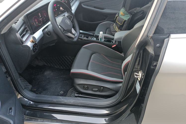 Used Volkswagen Lamando 2023 Lavida L 280TSI DSG Cool & Spicy Edition Left Front Seat