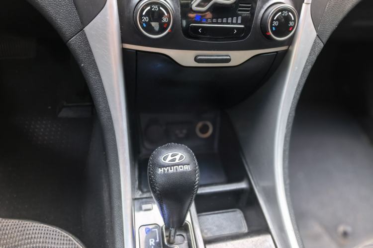 Used Hyundai Sonata 2013 2.0L Automatic Leading Edition