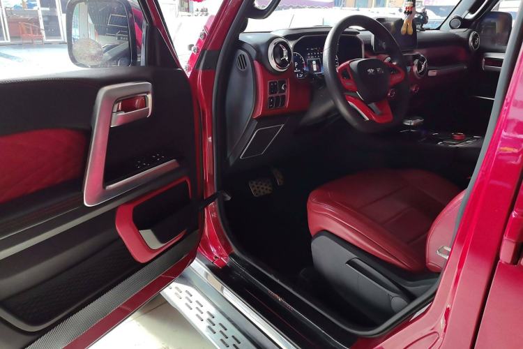 Used BAIC Off-Road BJ40 2020 2.0T Automatic Two-Wheel Drive Urban Hunter Edition Pioneer Version