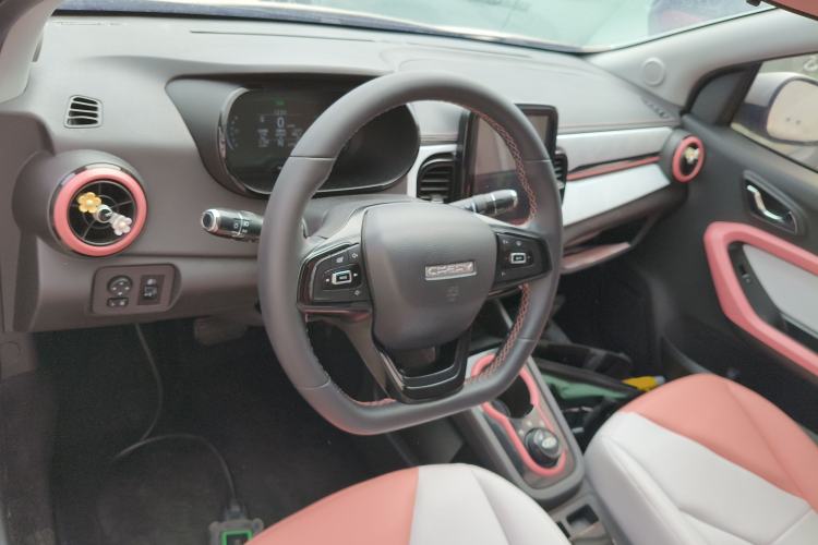 Used Chery Little Ant 2022 Revised Version Sweet Pink Edition Half-Sugar Version Lithium Iron Phosphate 30.7 kWh 30 kW 301 km
