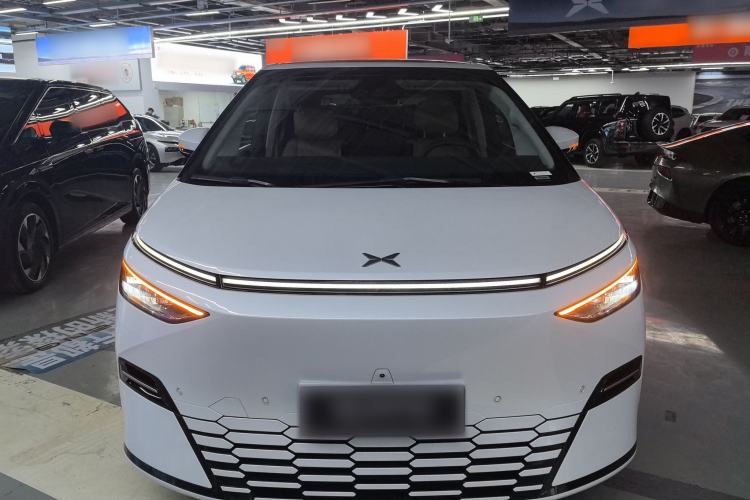 Used XPeng X9 2025 740 Ultra-Long Range Max
