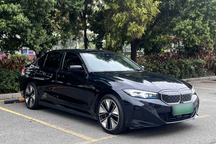 Used BMW i3 2023 eDrive 40 L Midnight Sports Package
