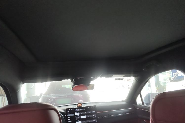 Used Hima AITO M5 2025 Extended-Range Ultra All-Wheel-Drive Version Headliner