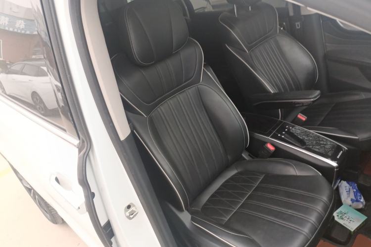 Used Roewe iMAX8 2021 400TGI Supreme Series Lu Zun Edition
