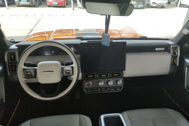 Used iCAR V23 2025 501 Four-Wheel Drive Advanced Version
