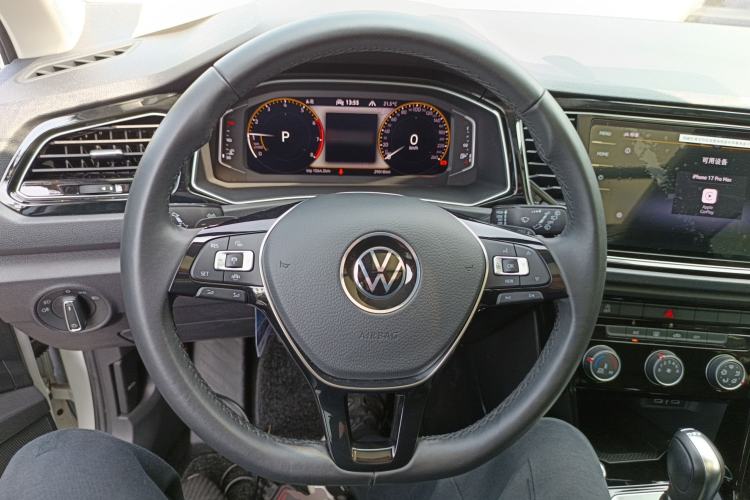 Used Volkswagen T-ROC 2021 280TSI DSG Two-Wheel Drive Comfort Connect 30th Anniversary Edition