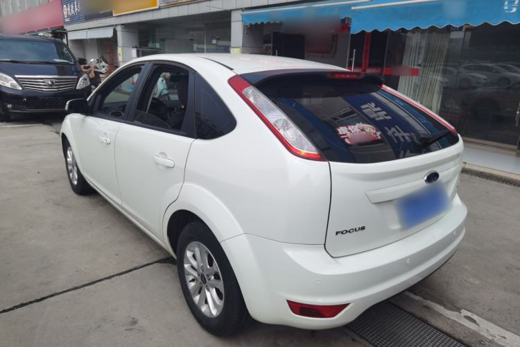 Used Ford Focus 2013 Hatchback Classic 1.8L Automatic Base Model
