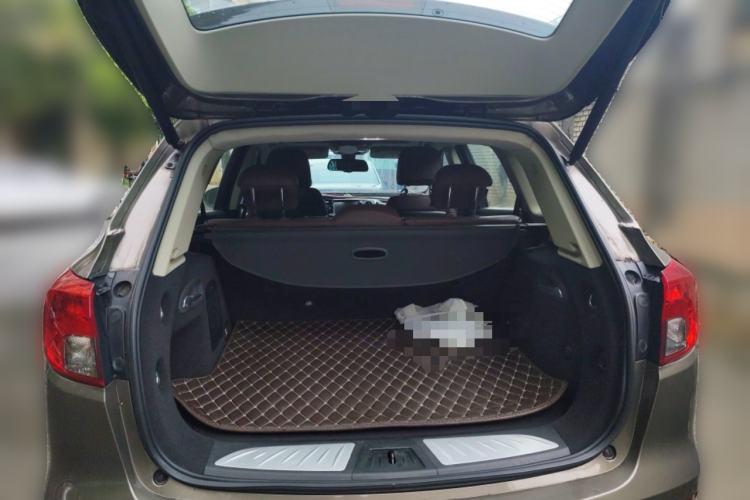 Used Buick Envision 2014 28T Four-Wheel Drive Luxury Model Trunk