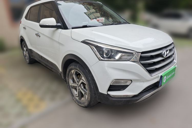 Used Hyundai ix25 2017 1.6L Automatic Smart Version Front Right 45 Deg