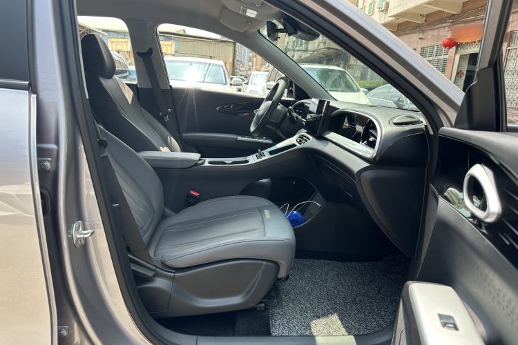 Used Geely Galaxy Geome 2026 Model 310km Youth Edition Interior 9