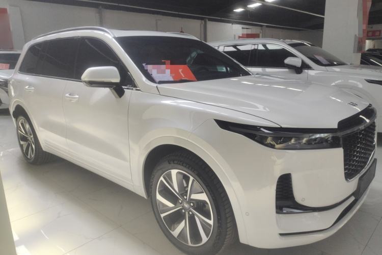 Used Li Auto ONE 2021 Extended-Range 6-Seater Version Front Right 45 Deg