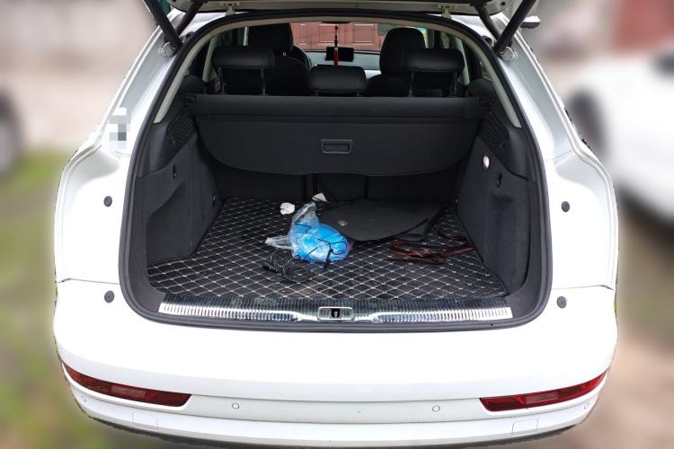 Used Audi Q3 2018 30th Anniversary Edition 30 TFSI Fashion Model Trunk