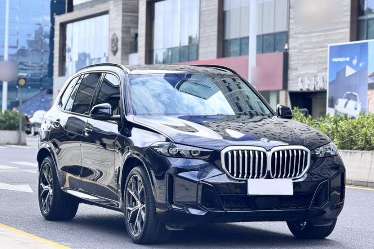 Used BMW X5 2023 xDrive 30Li Luxury M Sport Night Edition Package
