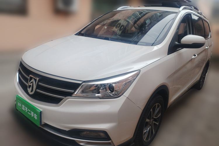 Used Baojun 730 2019 1.5L Manual Fashion Model 7-seater China VI