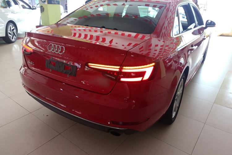 Used Audi A4L 2018 30th Anniversary Edition 40 TFSI Trendy Model Rear Right 45 Deg