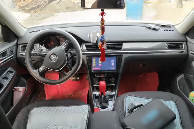 Used Volkswagen C-TREK 2017 1.6L Automatic Luxury Model