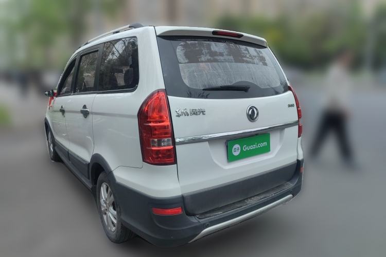 Used Dongfeng Fengon 360 2015 1.5L Manual Luxury 7-Seater China IV Standard
