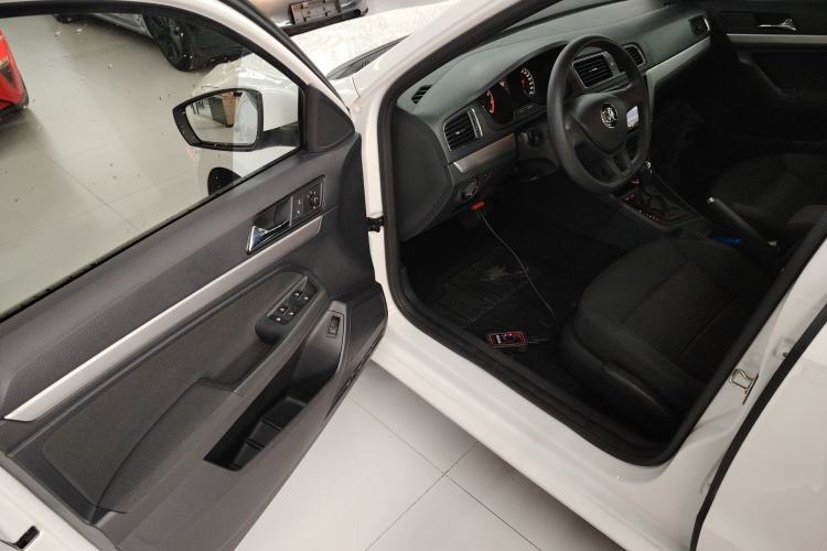 Used Volkswagen Lavida 2018 Classic 1.5L Automatic Fashion Edition China VI Standard